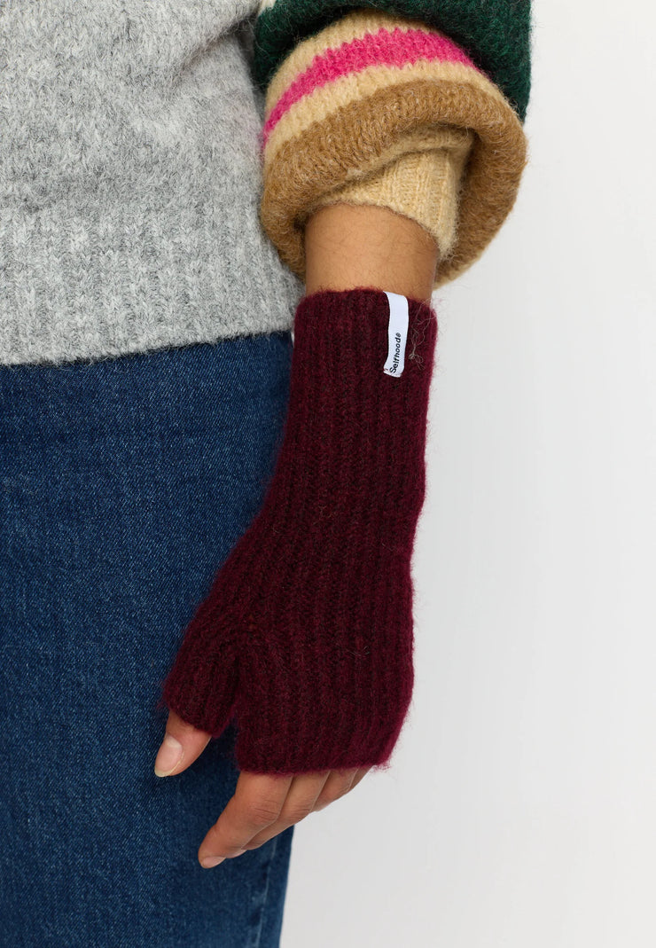 SELFHOOD - FLUFFY HALF-MITTENS