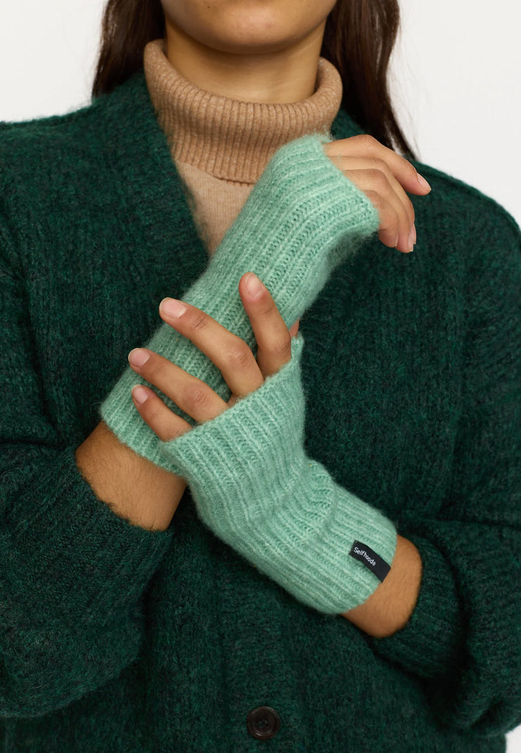 SELFHOOD - FLUFFY HALF-MITTENS