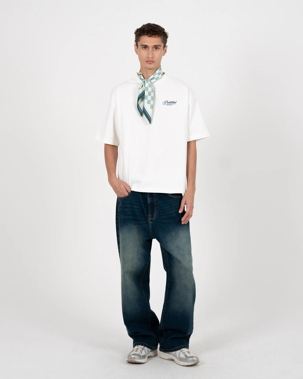 VIETATO - Ciclisti Tee Off-White