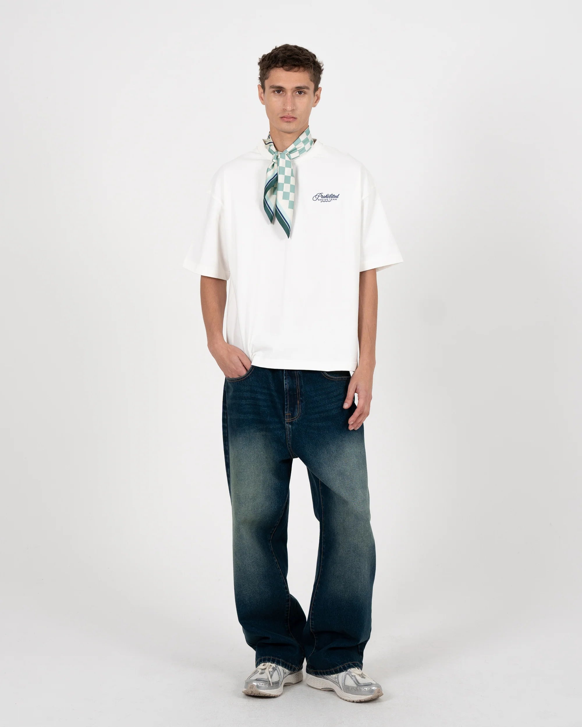 VIETATO - Ciclisti Tee Off-White