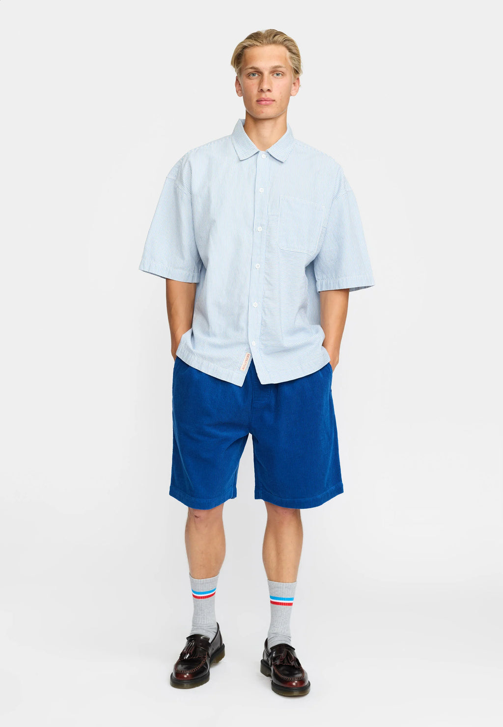 REVOLUTION - Oversized Short-sleeved Shirt / 3235