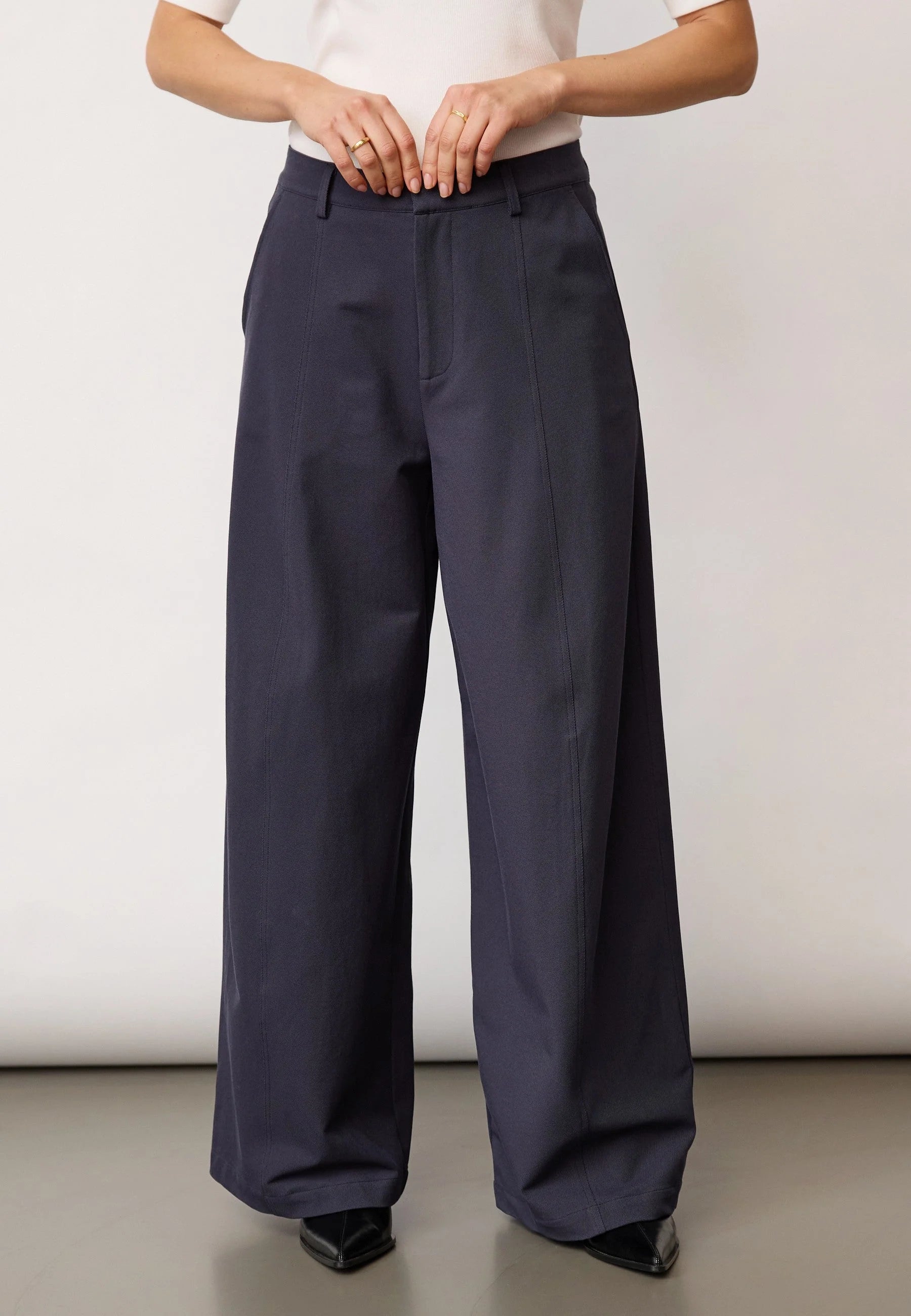 CO' COUTURE - DemiCC Barrel Pant