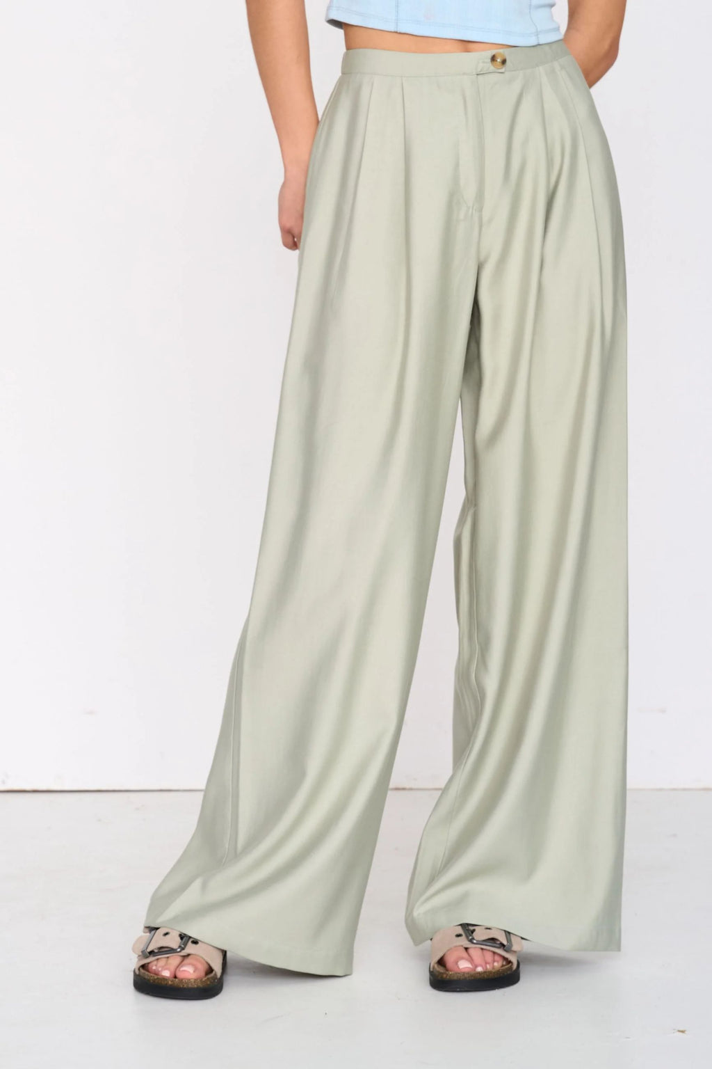 24 COLORS - 60966A
