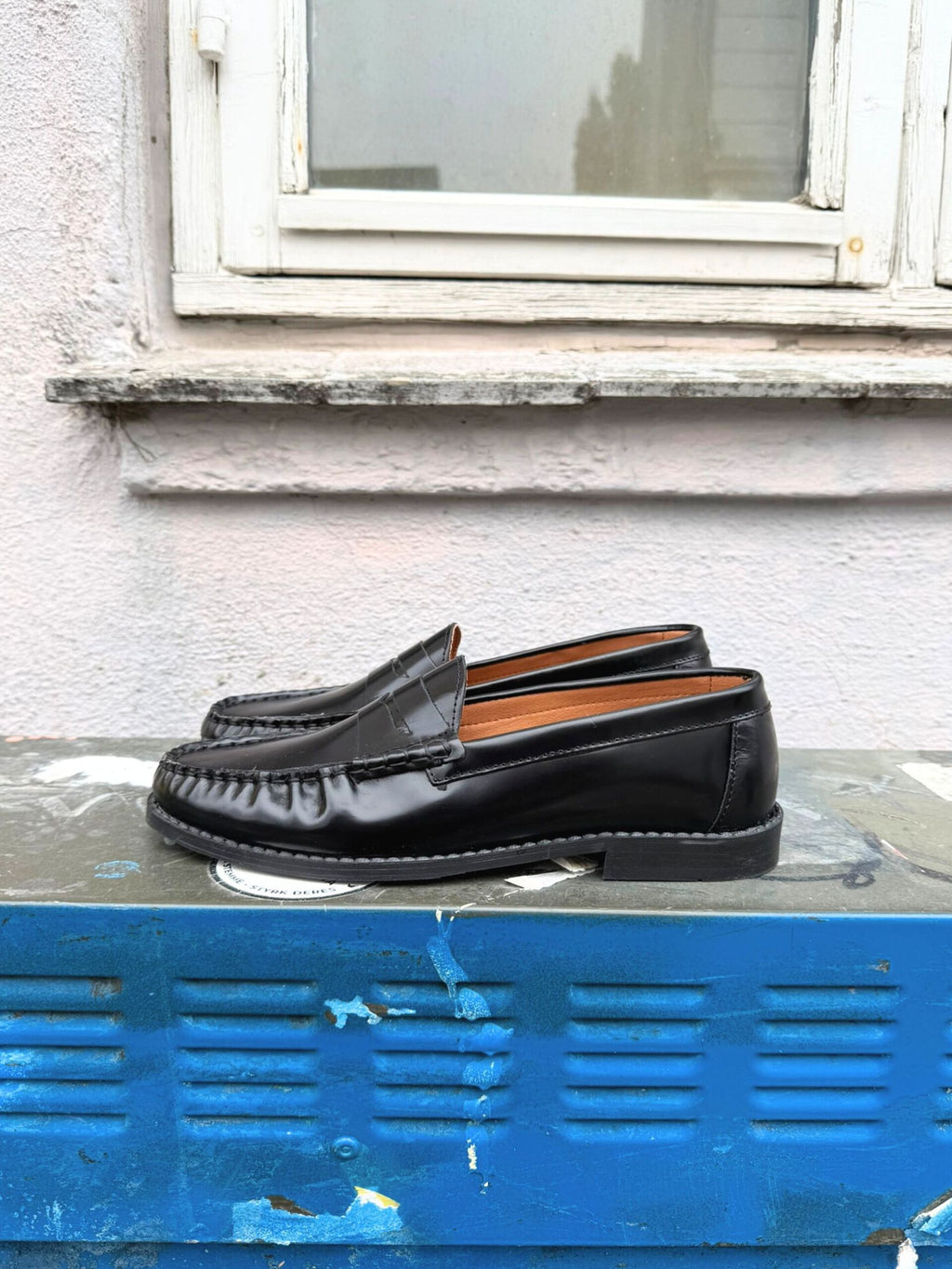 WHITE - BIAPOP polished penny loafer