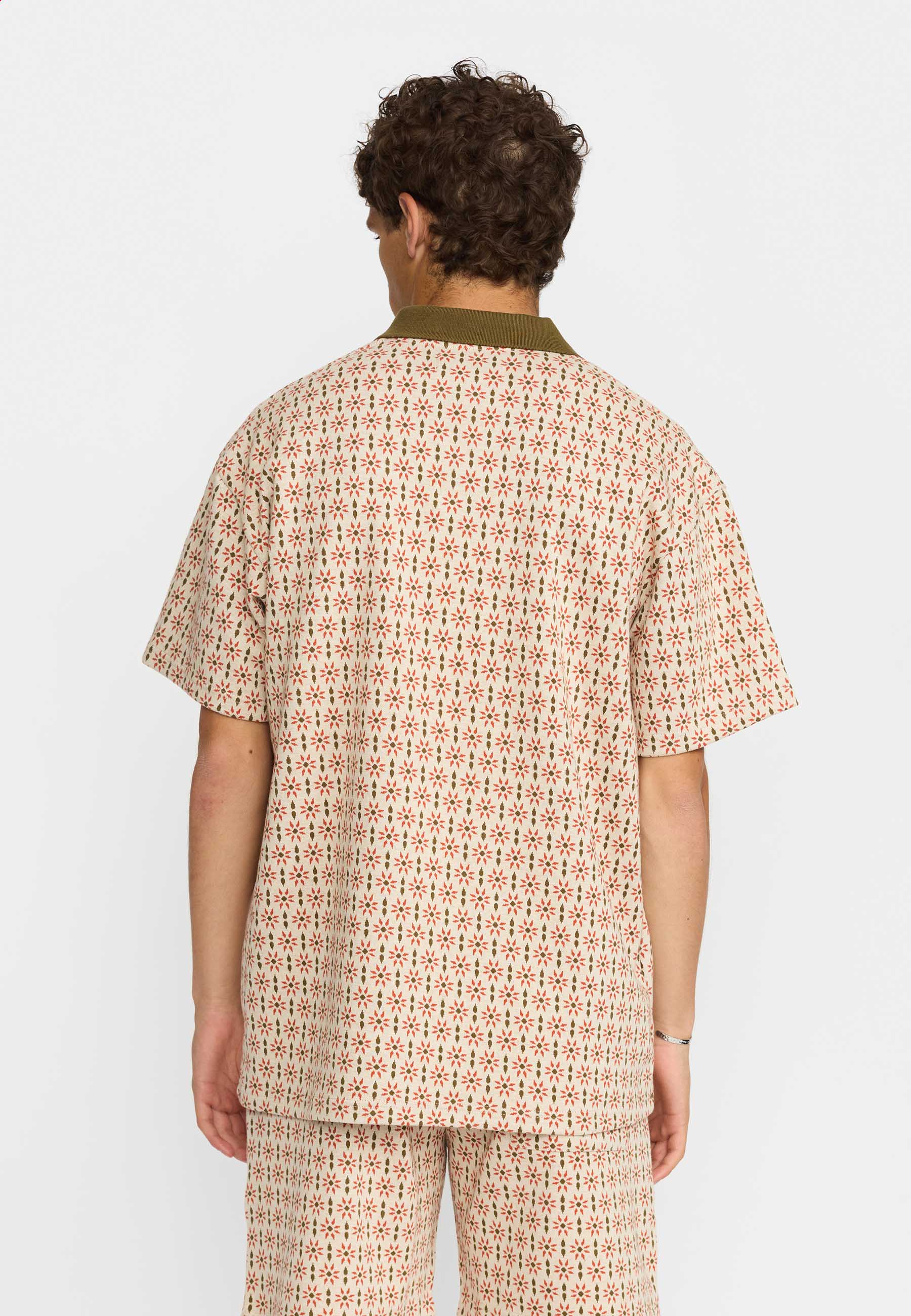 REVOLUTION - 3231