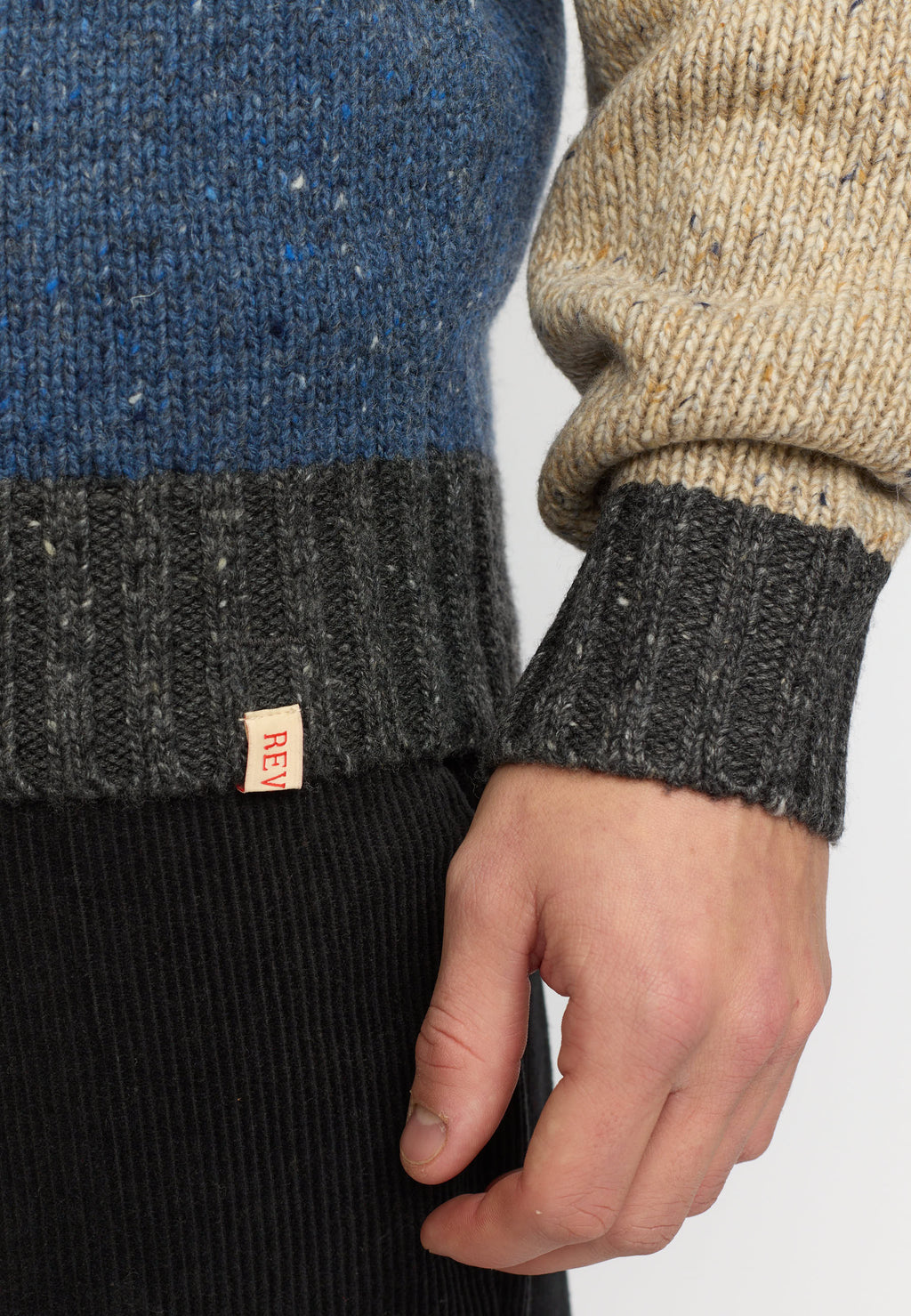 REVOLUTION - Knit Sweater 6607
